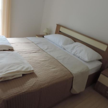ביוגראד נה מורו Apartments Lori מראה חיצוני תמונה