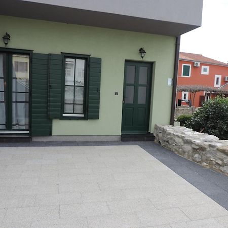 ביוגראד נה מורו Apartments Lori מראה חיצוני תמונה
